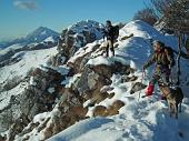 Giro ad anello da Fuipiano sulle prime nevi dello Zuc di Valbona, dei Canti e dei Tre Faggi il 24 novembre 2010 - FOTOGALLERY